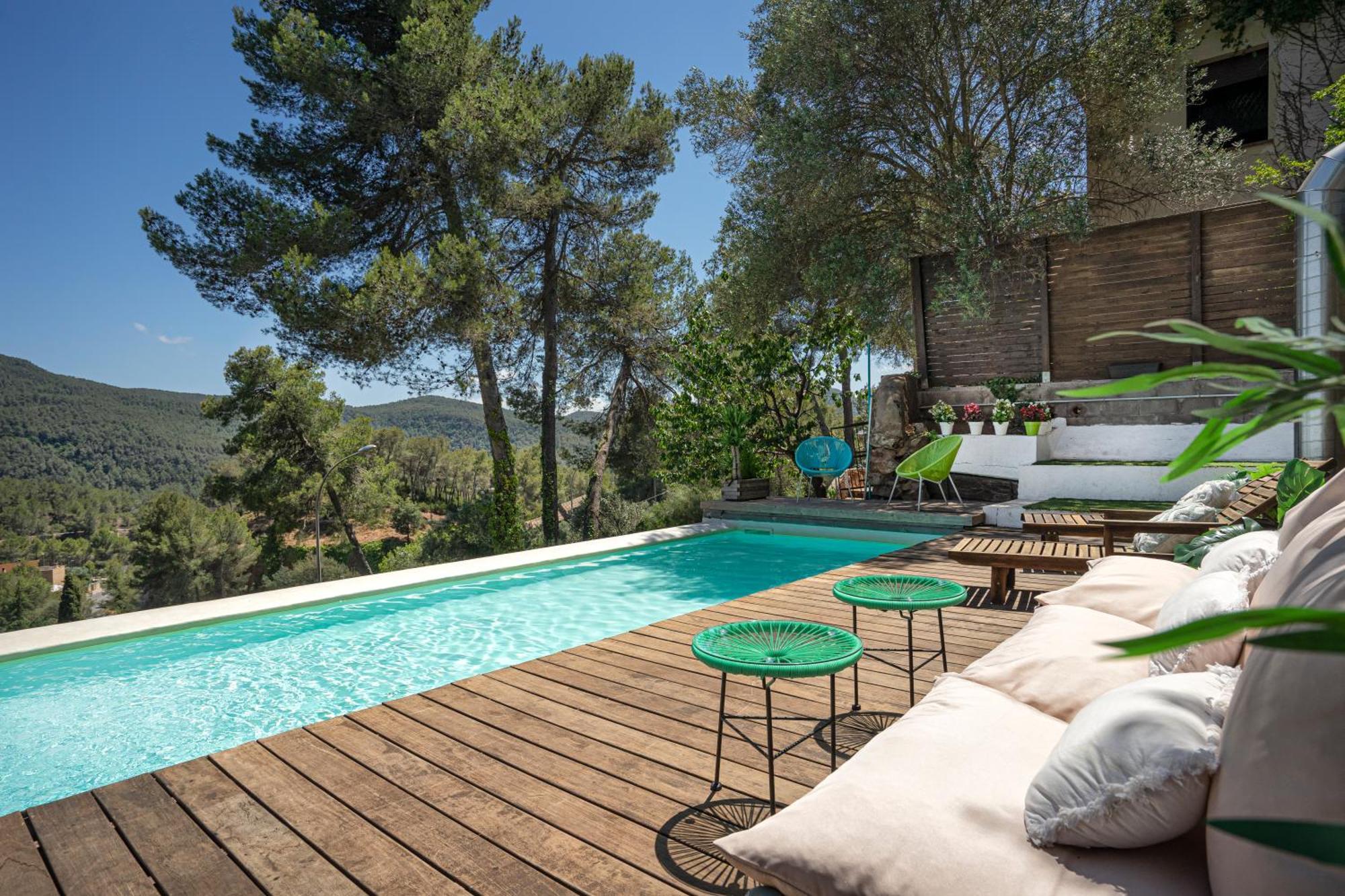 Villa The Loft - With Private Pool & Jacuzzi à Corbera de Llobregat Extérieur photo